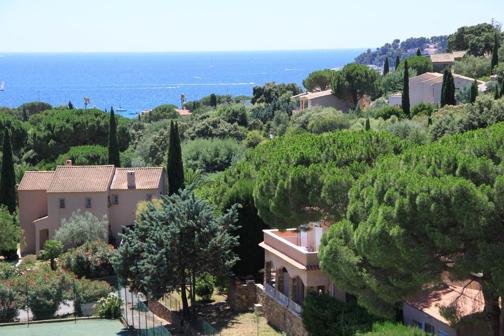 Hotel Du Parc Cavalaire Sur Mer Exterior photo