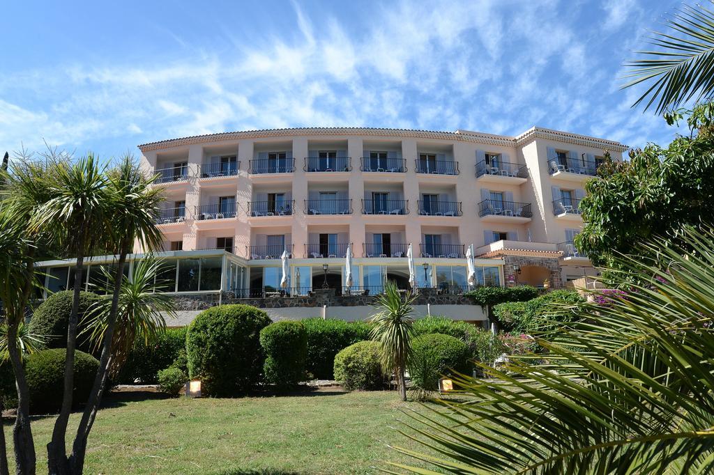 Hotel Du Parc Cavalaire Sur Mer Exterior photo